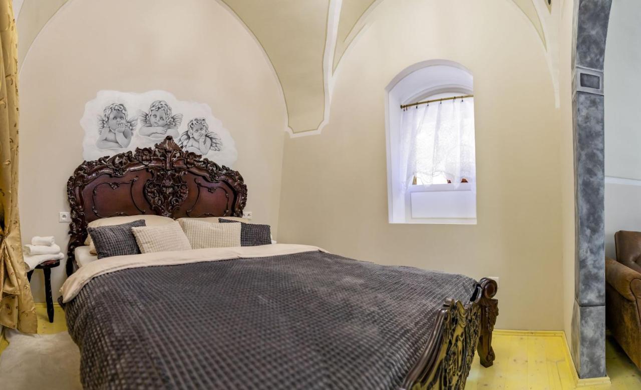 Apartman Charlotte V Dome So Studnou Na Streche Banská Štiavnica Exterior foto